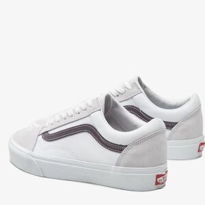 Vans color beige brown size9.5 men,US 11.0 for women